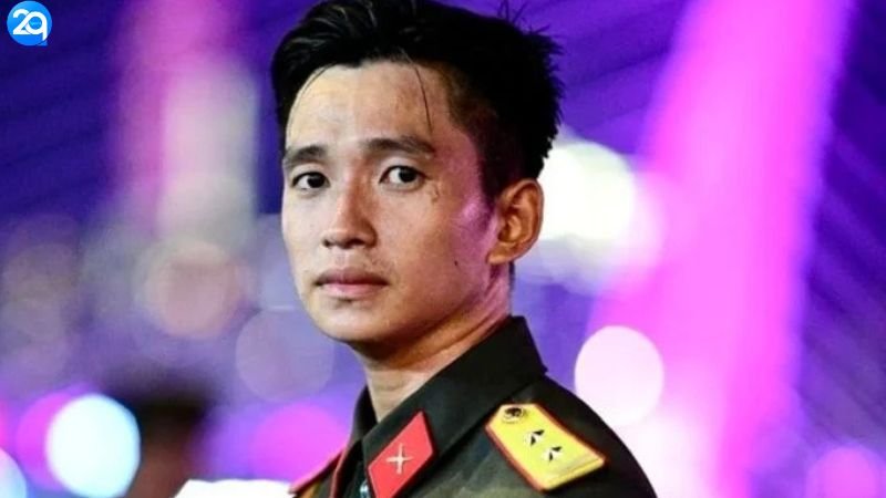 nam-than-quan-phuc-le-hoang-hiep